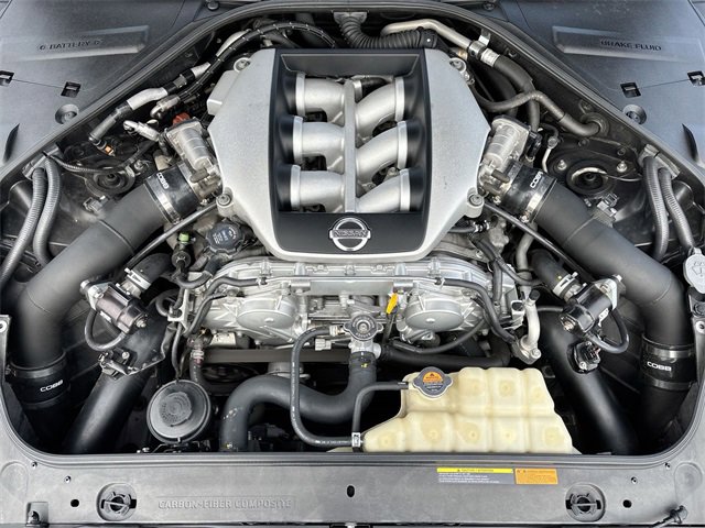 Used 2010 Nissan GT-R Premium image 11
