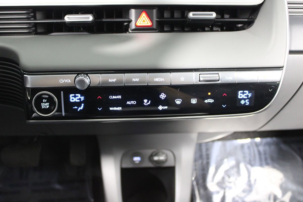 Used 2024 Hyundai Ioniq 5 SE image 18