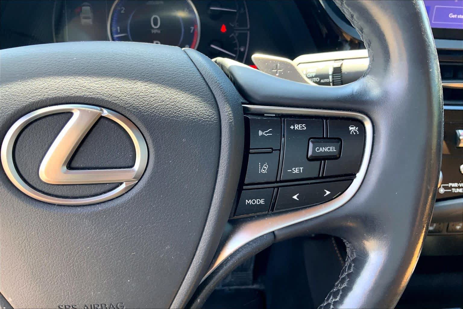 Certified 2024 Lexus ES 350 w/ Premium Package FWD image 25