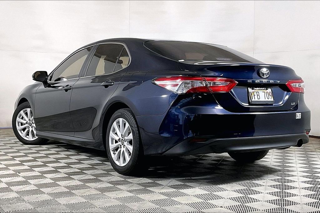 Used 2018 Toyota Camry LE FWD image 13