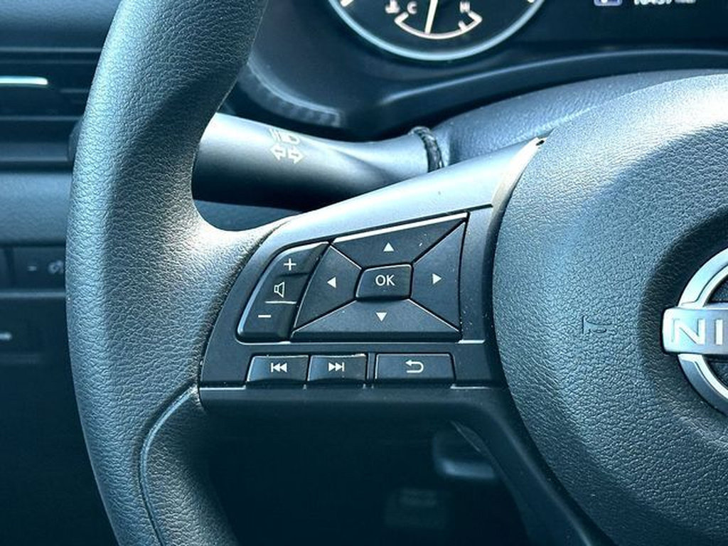 Used 2025 Nissan Sentra S FWD image 22