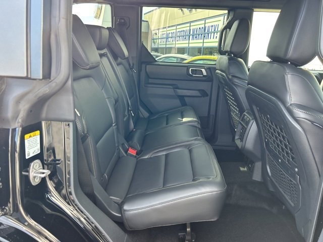 New 2025 Ford Bronco Badlands w/ Sasquatch Package image 14