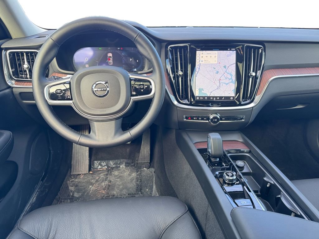 Certified 2025 Volvo V60 B5 Cross Country Plus image 23