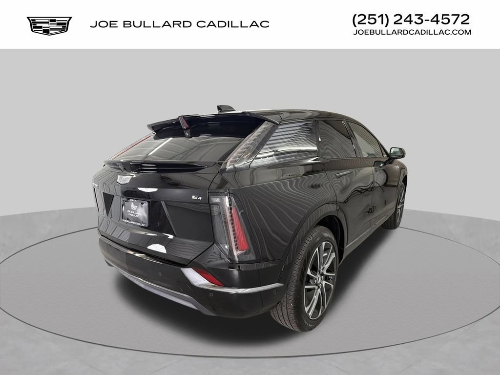New 2027 Cadillac Optiq Sport w/ LPO, Floor Liner Package AWD/4WD image 4