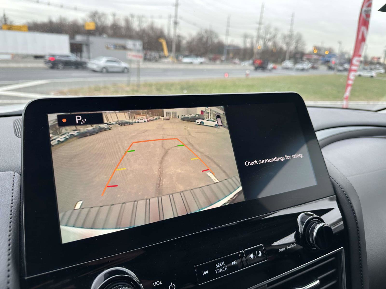 Used 2024 Nissan Armada SV image 19