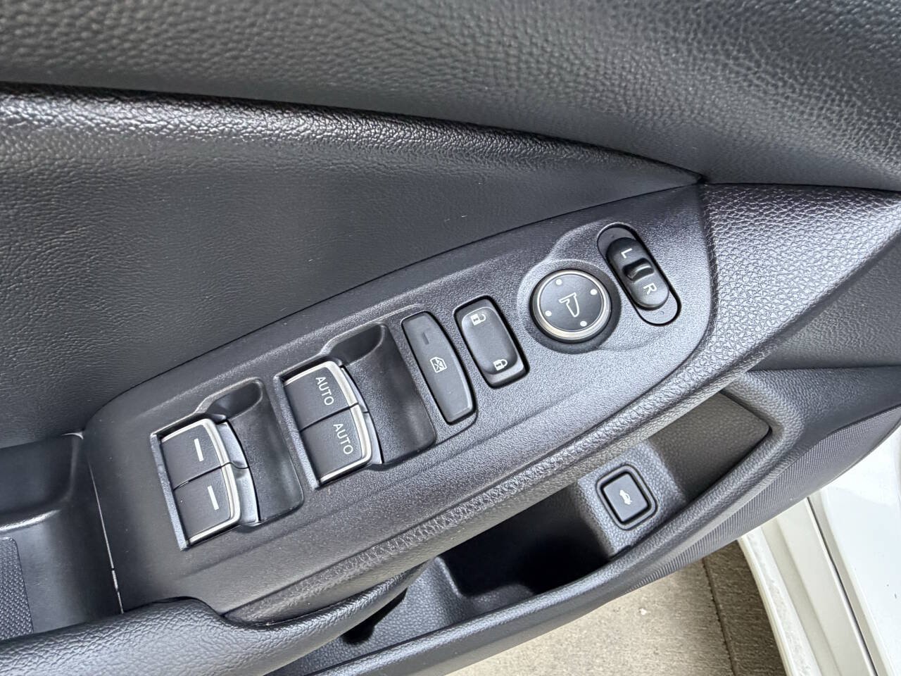 Used 2021 Honda Accord Sport image 15