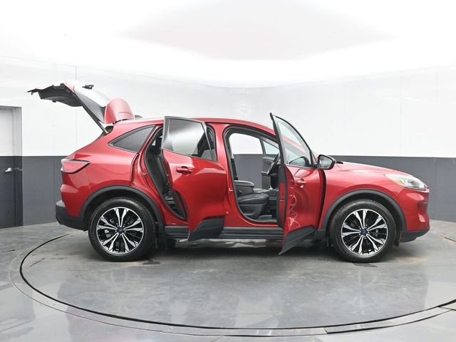 Used 2022 Ford Escape SEL w/ SEL Stealth AWD Package image 54