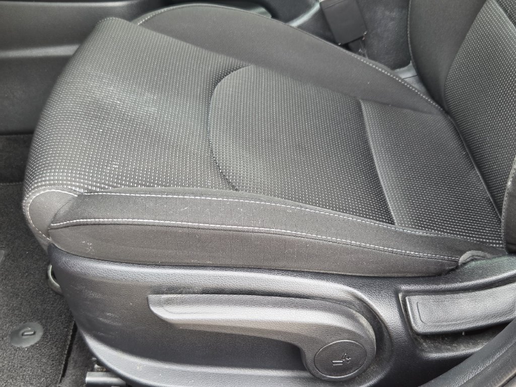 Used 2020 Kia Forte LXS FWD image 29
