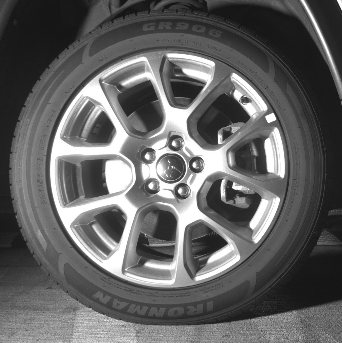 Used 2025 Jeep Compass Limited image 13