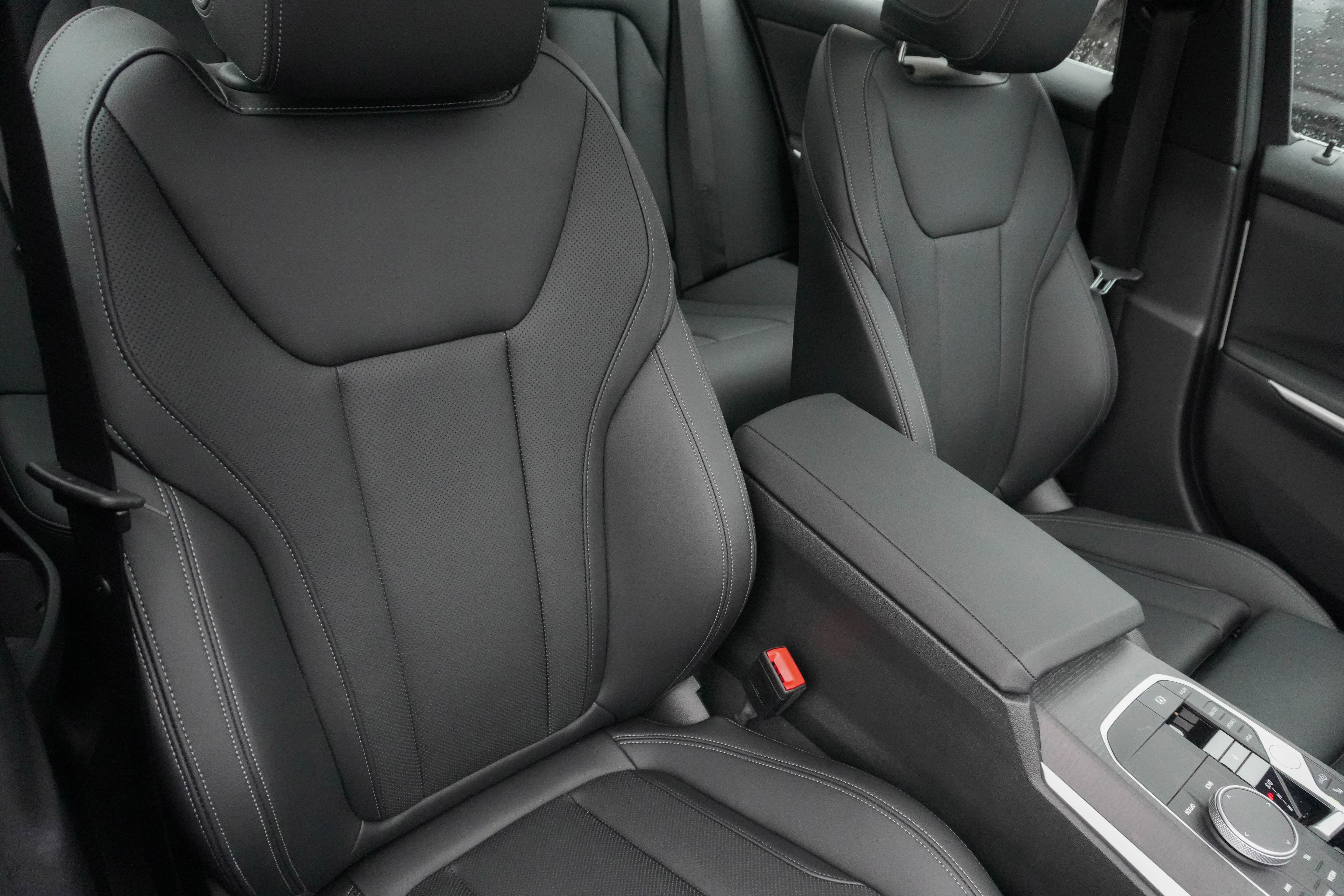 Certified 2025 BMW 330i Sedan image 14