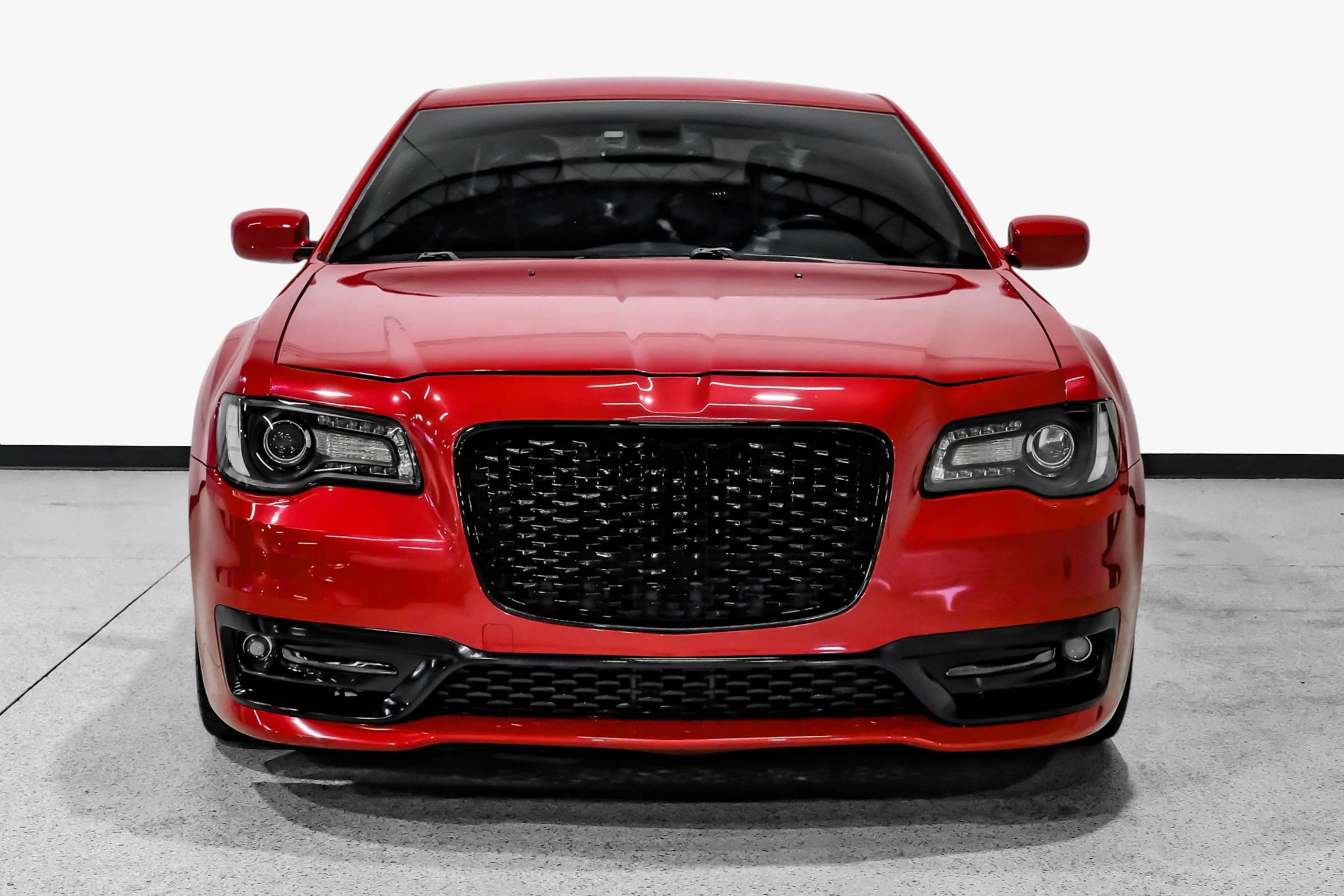Used 2015 Chrysler 300 S RWD image 3
