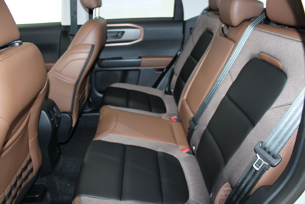 New 2026 Ford Bronco Sport Outer Banks AWD/4WD image 16
