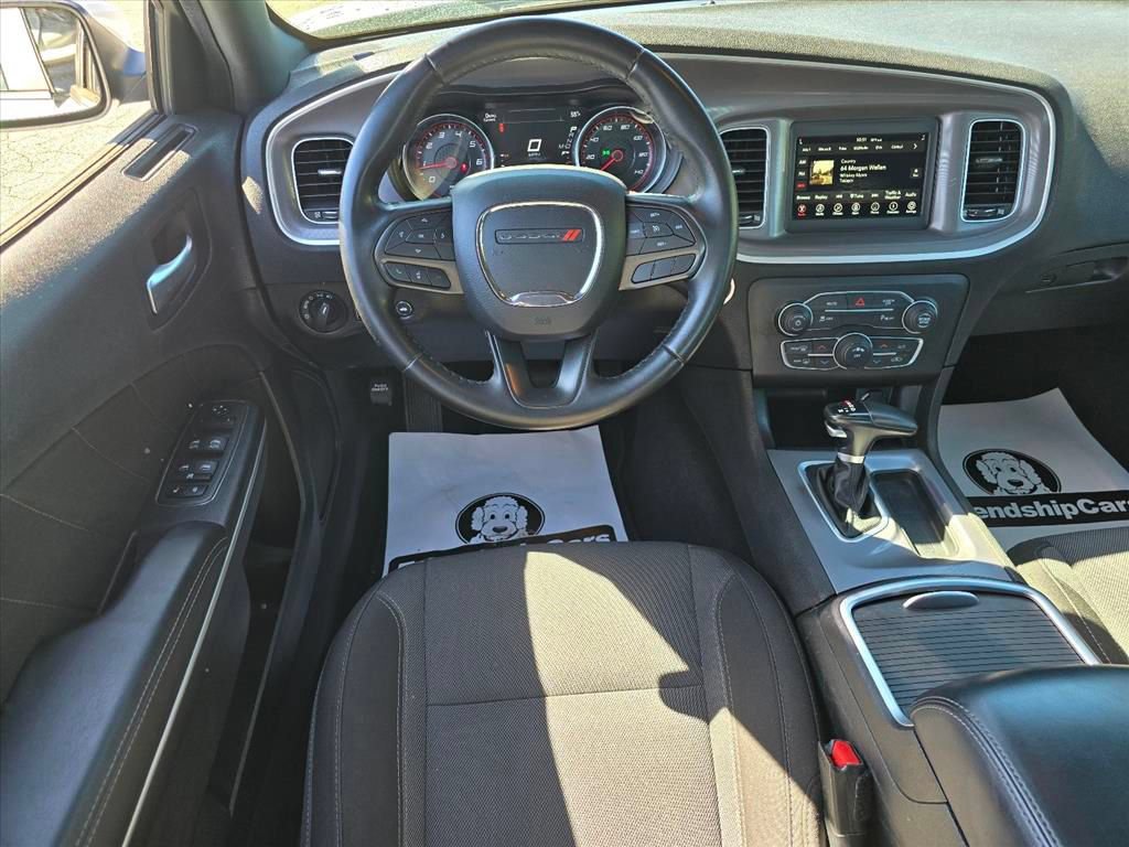 Used 2022 Dodge Charger SXT RWD image 3
