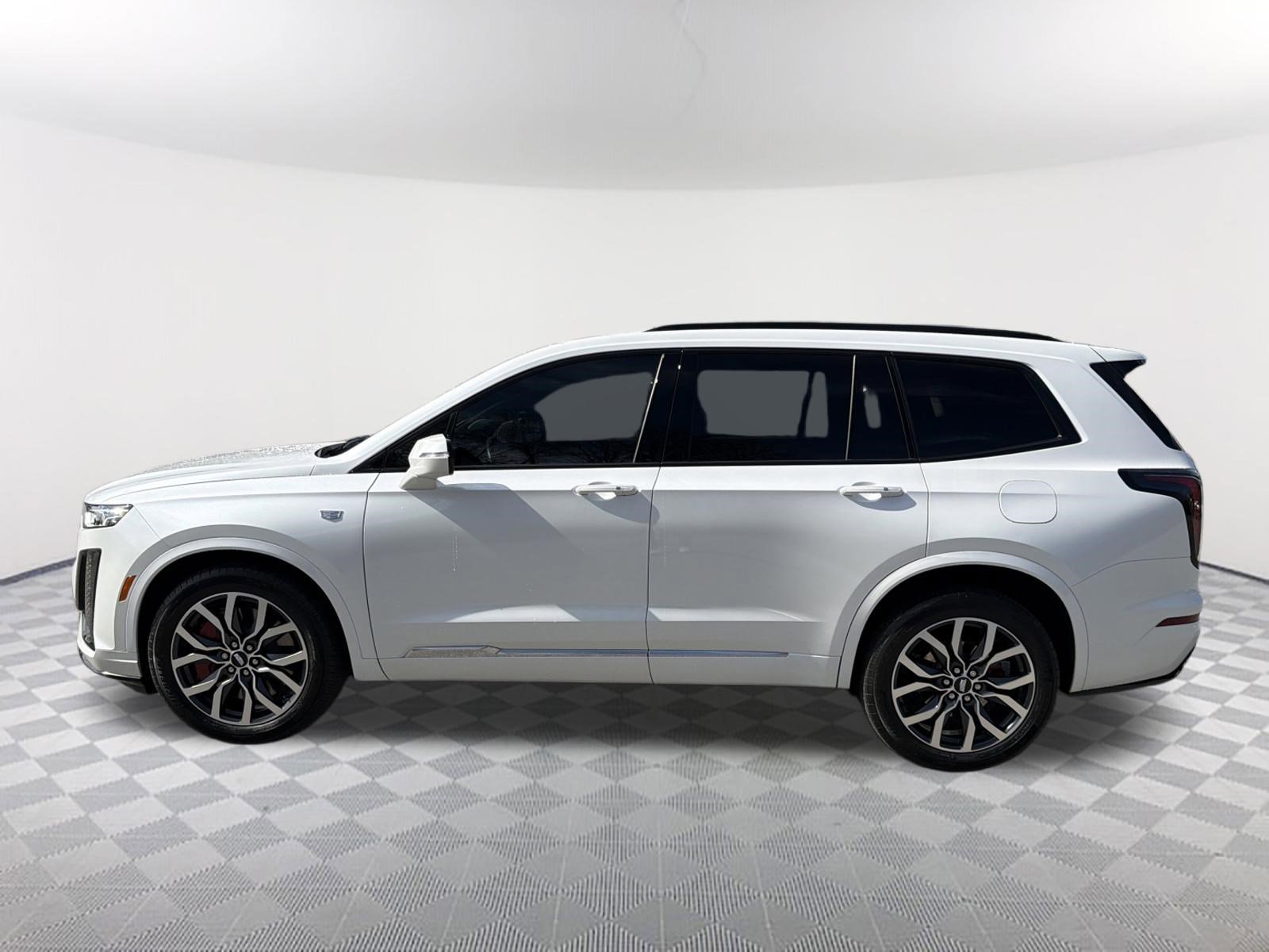 Used 2023 Cadillac XT6 Sport image 9