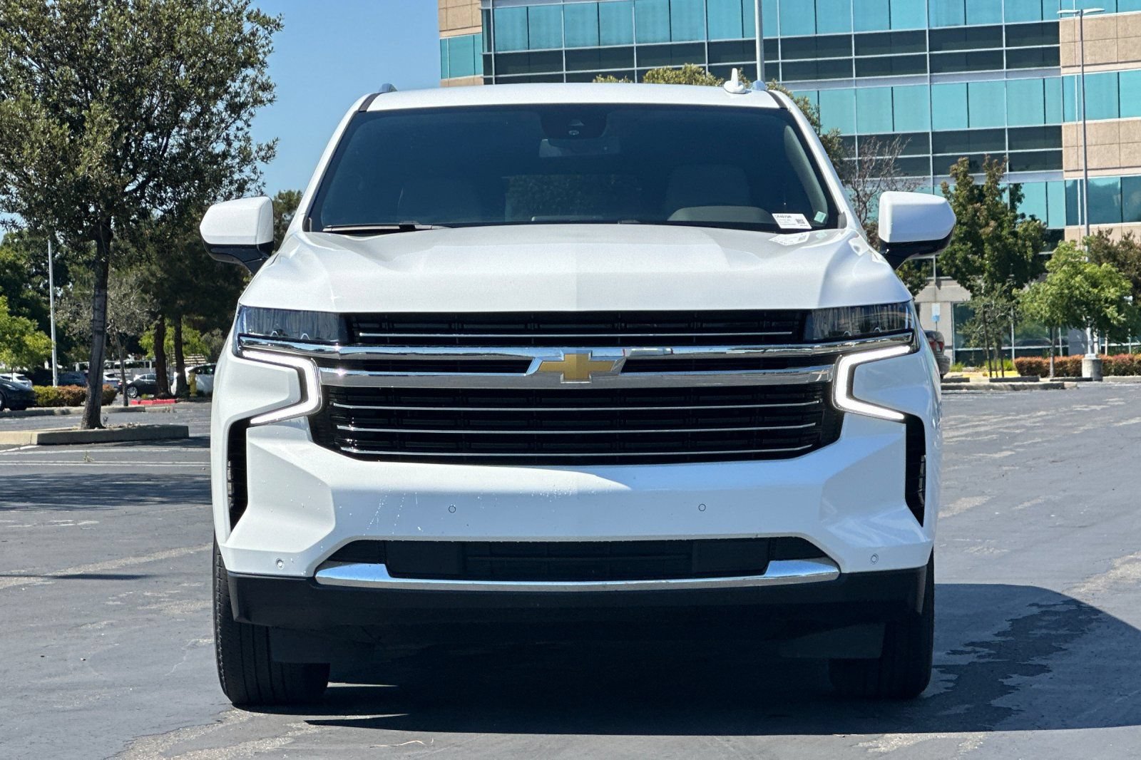 Used 2024 Chevrolet Tahoe LT RWD image 9