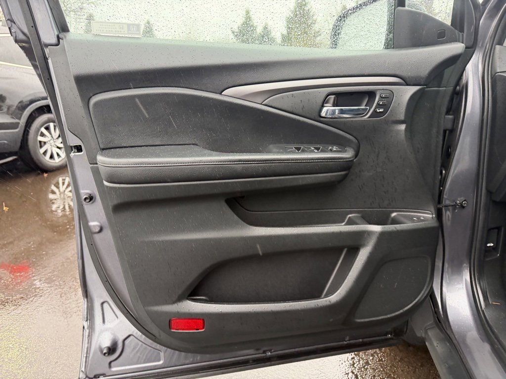 Used 2021 Honda Pilot Special Edition image 10