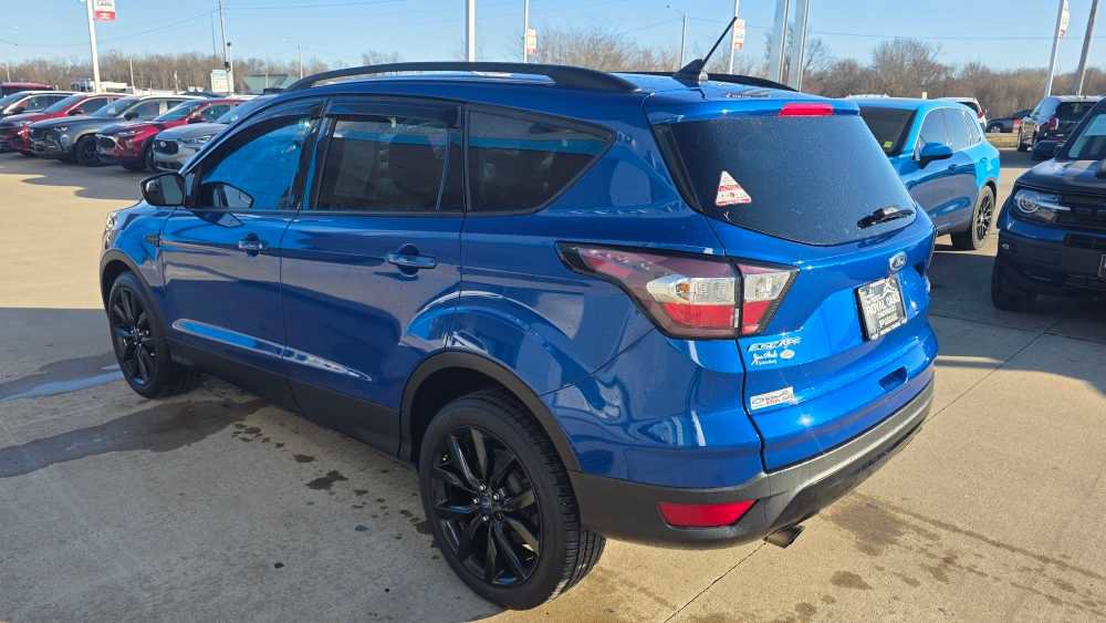Used 2018 Ford Escape SE w/ SE Sport Appearance Package image 6