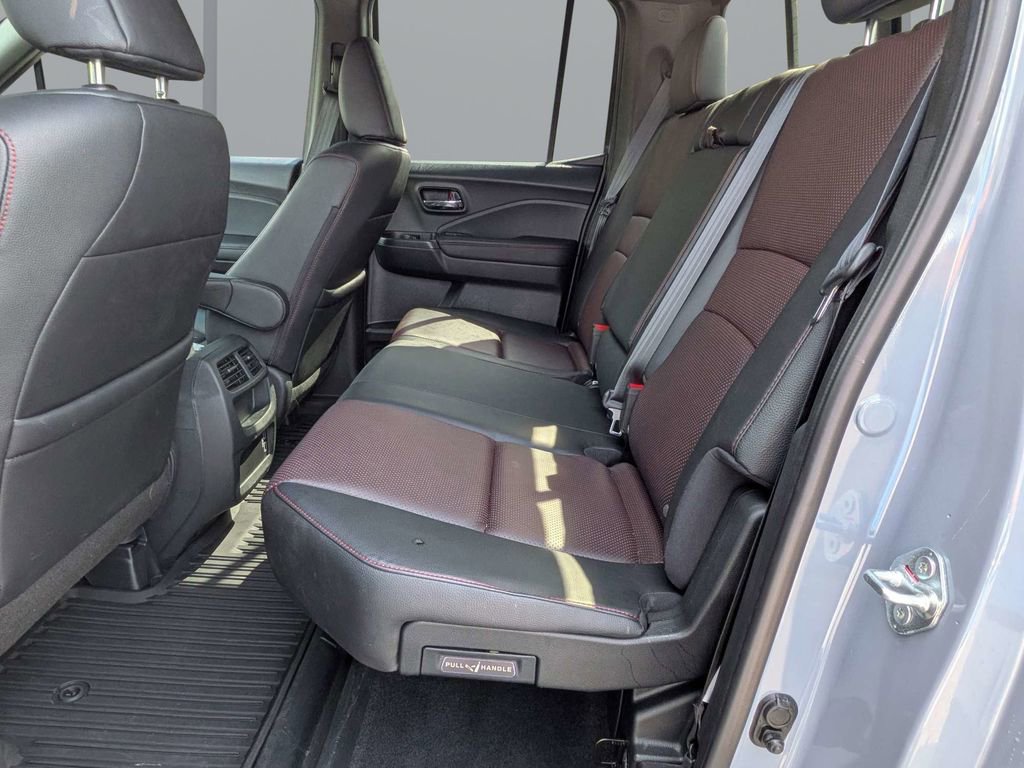Used 2023 Honda Ridgeline Black Edition image 13