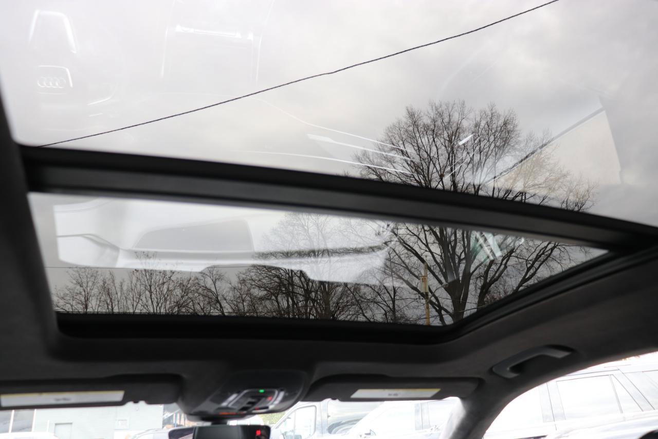 Used 2019 Audi Q8 Prestige image 21