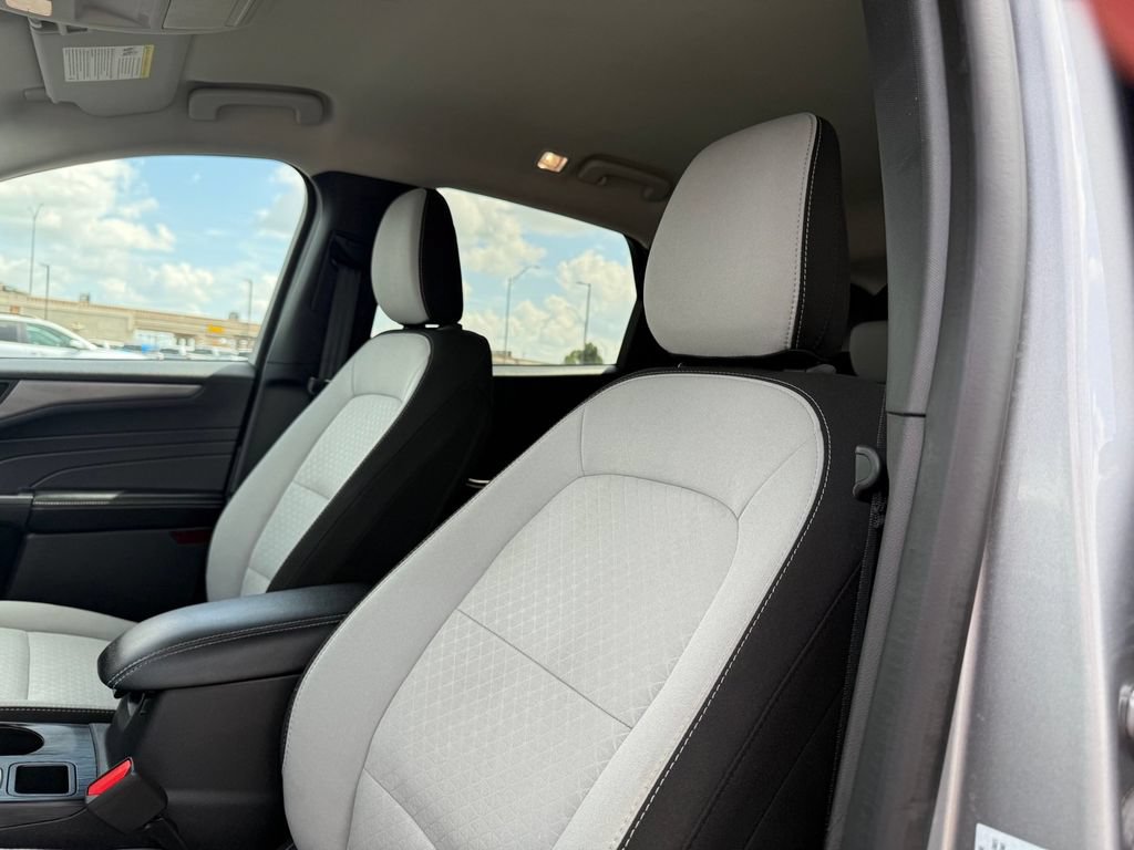 Used 2024 Ford Escape Active w/ Tech Pack #1 FWD image 13