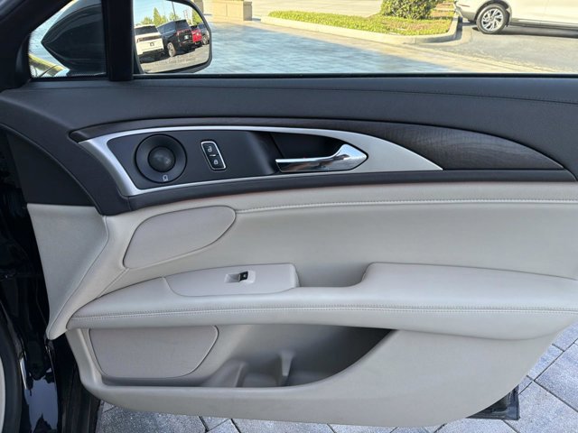 Used 2019 Lincoln MKZ Reserve AWD/4WD image 17