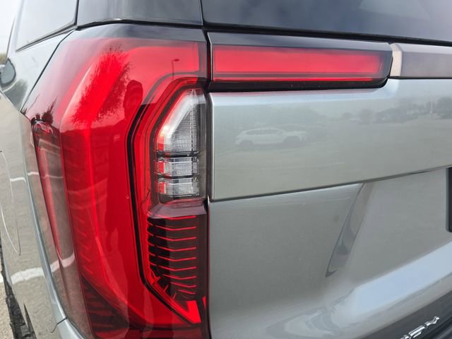 Used 2025 GMC Yukon XL AT4 Ultimate image 36