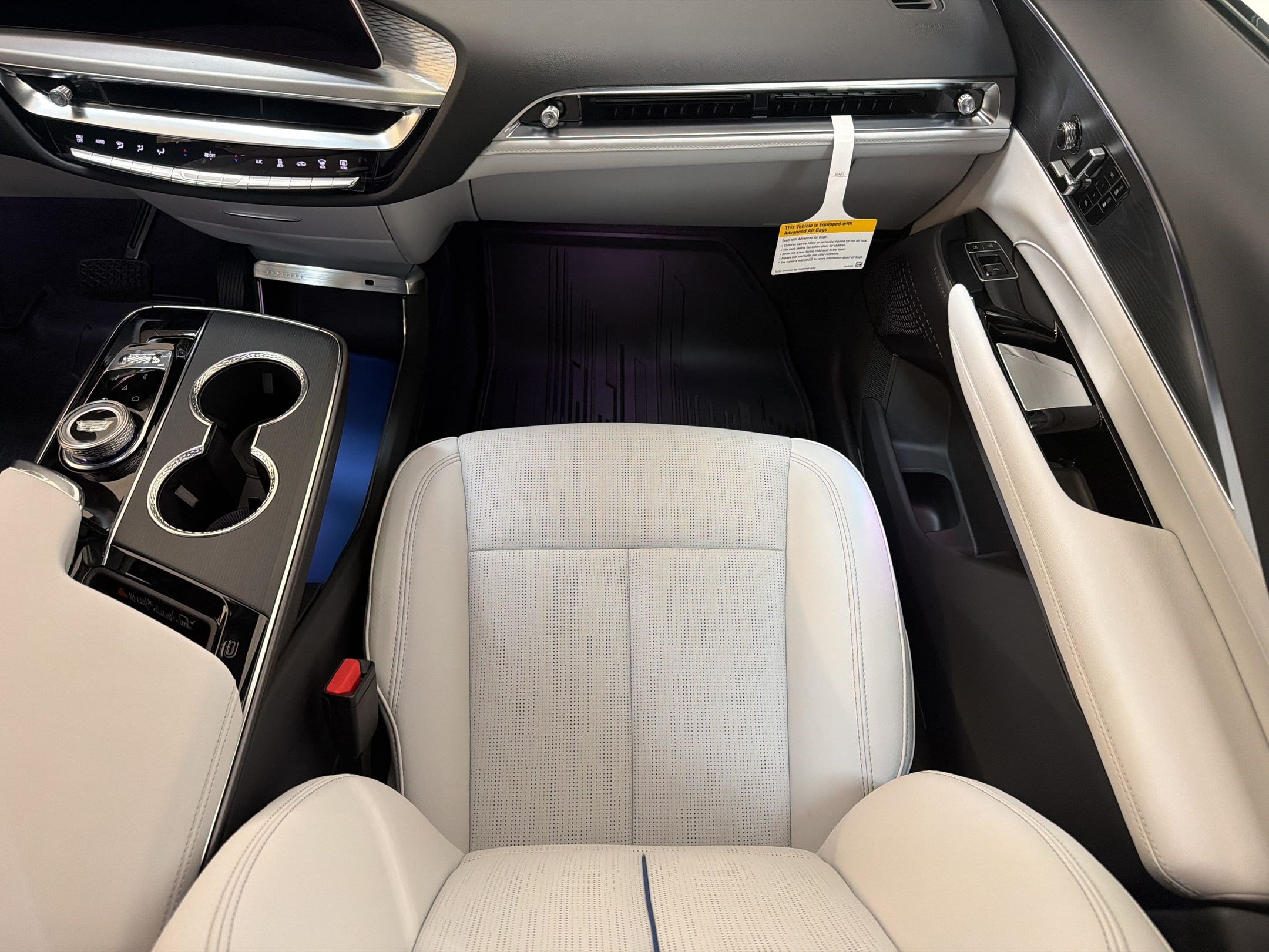 New 2026 Cadillac Lyriq Sport AWD/4WD image 26
