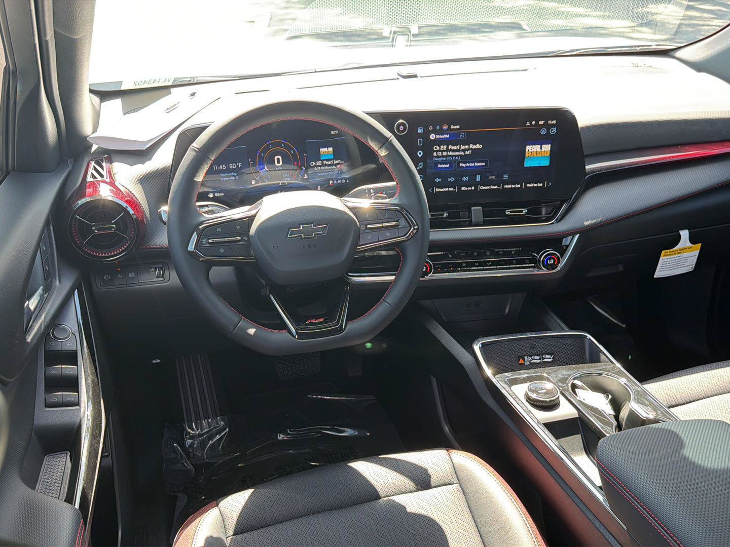 New 2027 Chevrolet Equinox RS FWD image 18