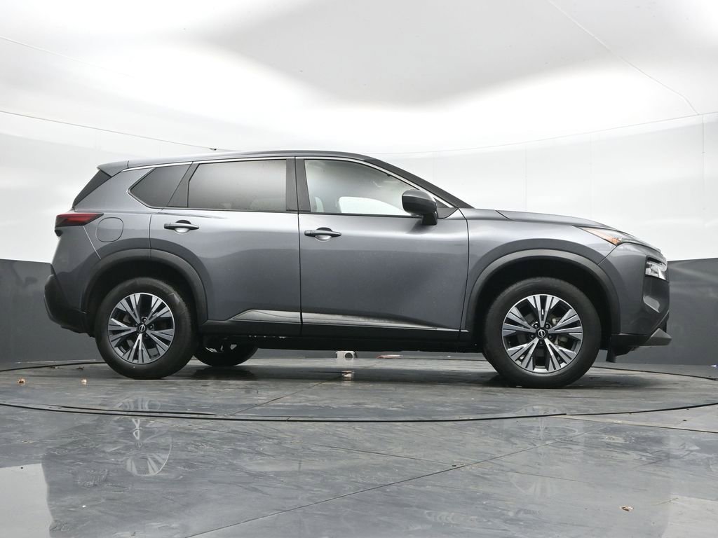 Used 2023 Nissan Rogue SV image 46
