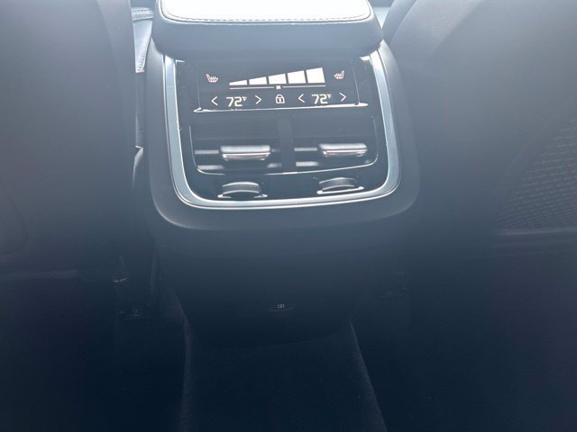 Certified 2023 Volvo XC90 B6 Ultimate w/ Protection Package Premier AWD/4WD image 15
