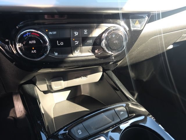 New 2026 Chevrolet Trax LT w/ Midnight Edition FWD image 18
