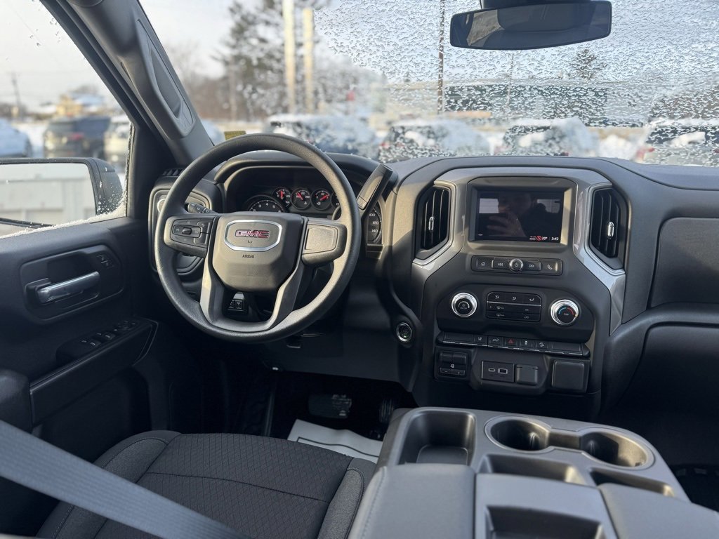 Used 2025 GMC Sierra 2500 Pro w/ Convenience Package image 12