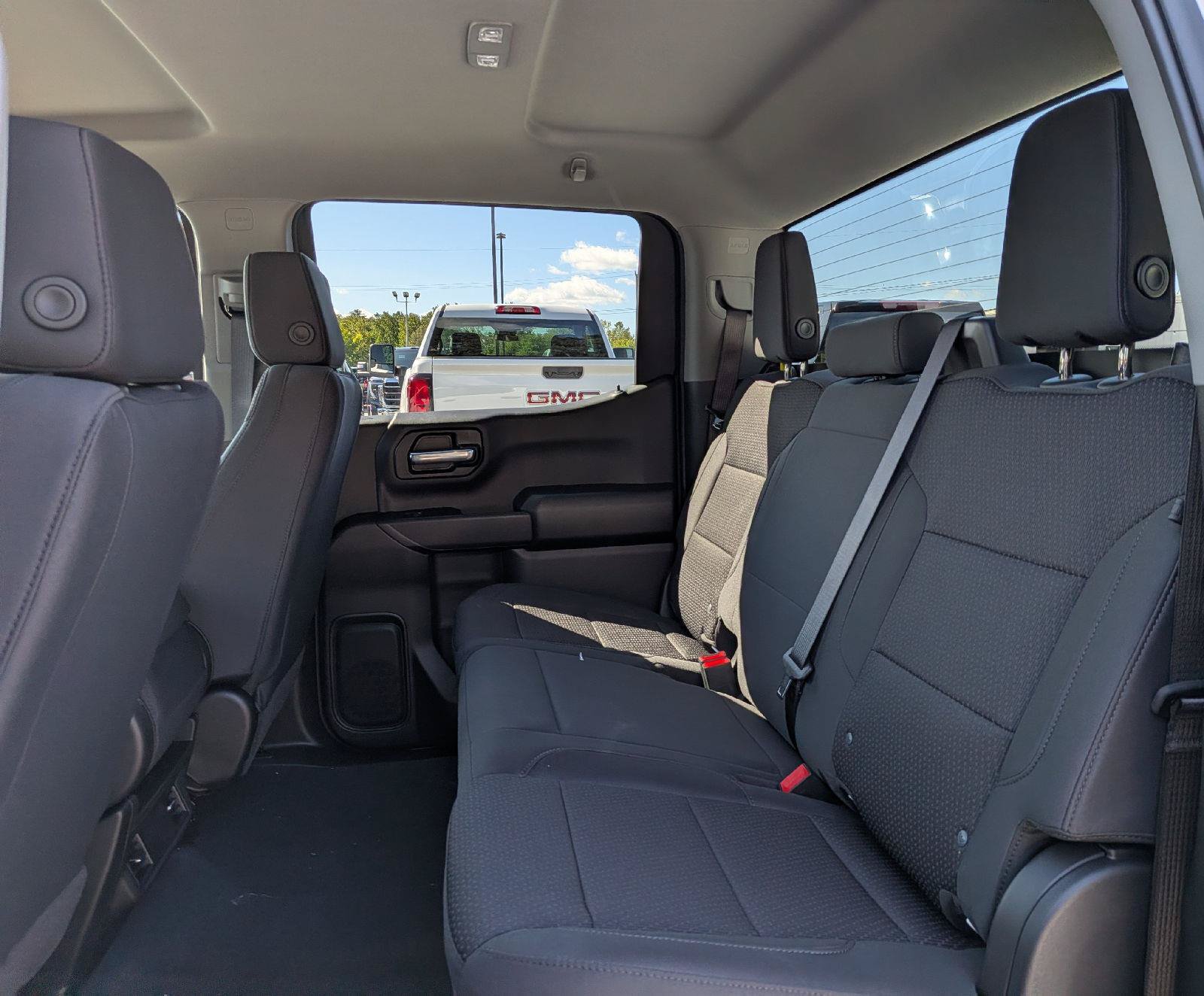 New 2026 GMC Sierra 1500 Pro w/ Graphite Edition AWD/4WD image 19