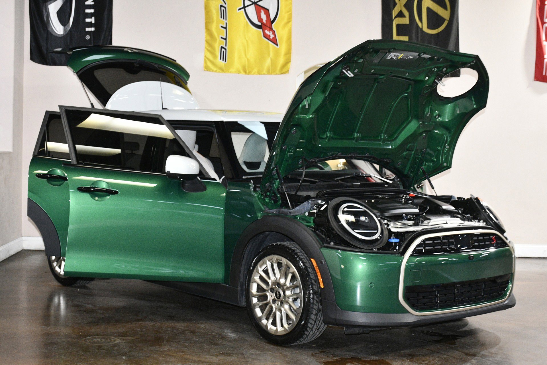 Used 2025 MINI Cooper S image 89