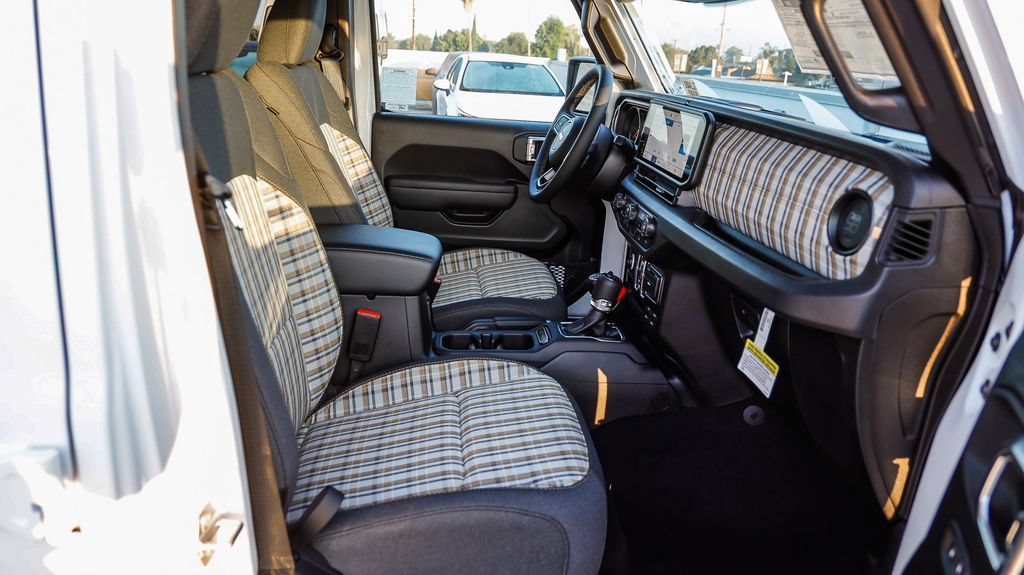 New 2026 Jeep Gladiator Sport AWD/4WD image 21
