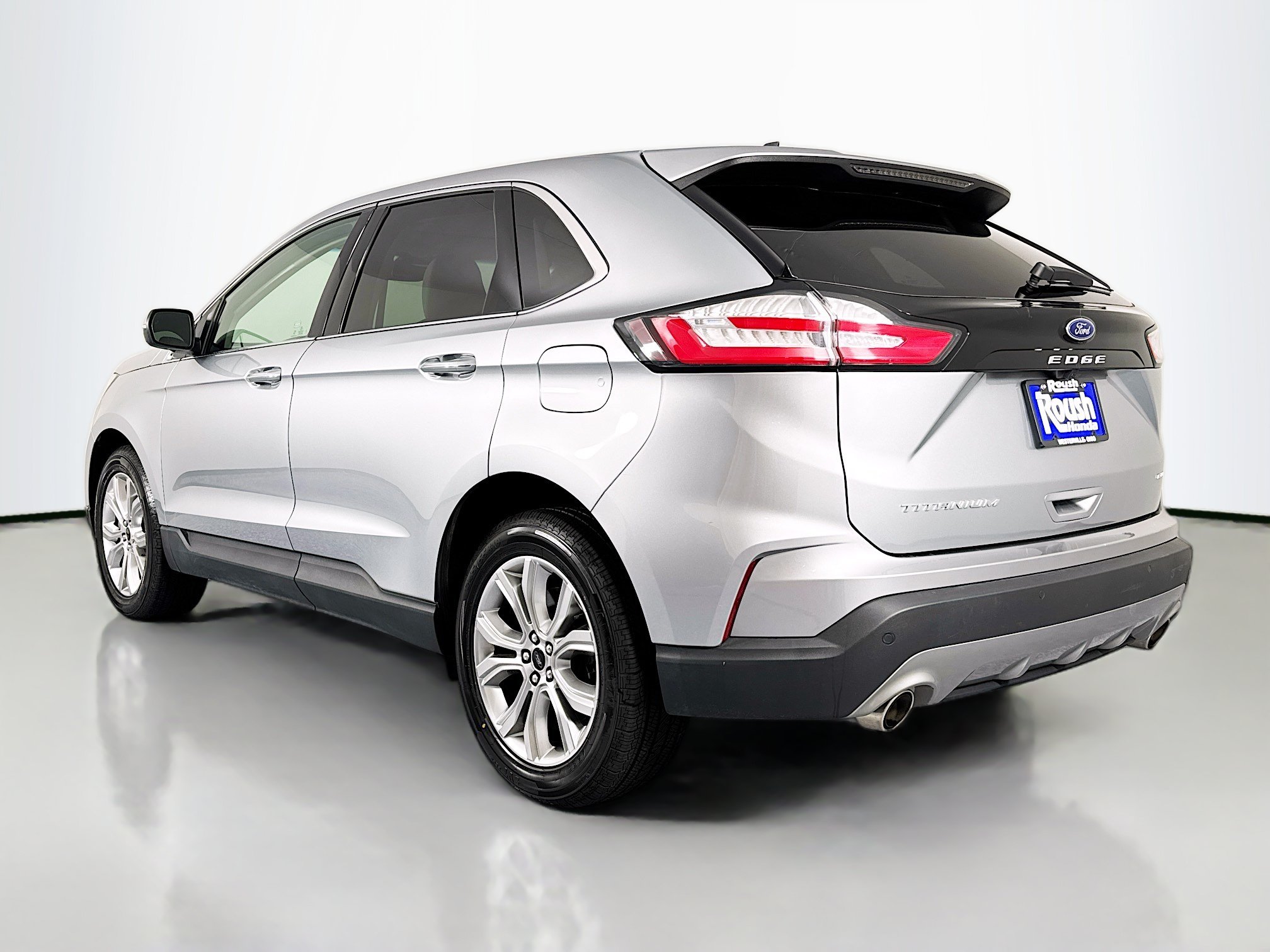 Used 2024 Ford Edge Titanium w/ Equipment Group 301A AWD/4WD image 7