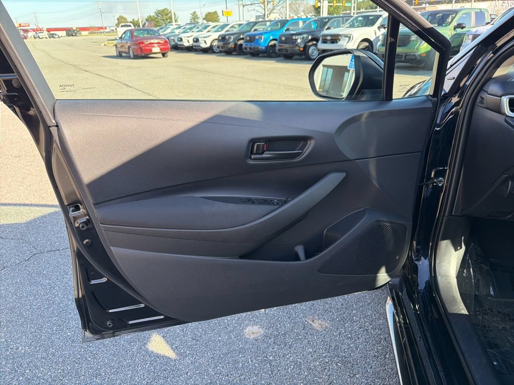 Used 2024 Toyota Corolla LE FWD image 13
