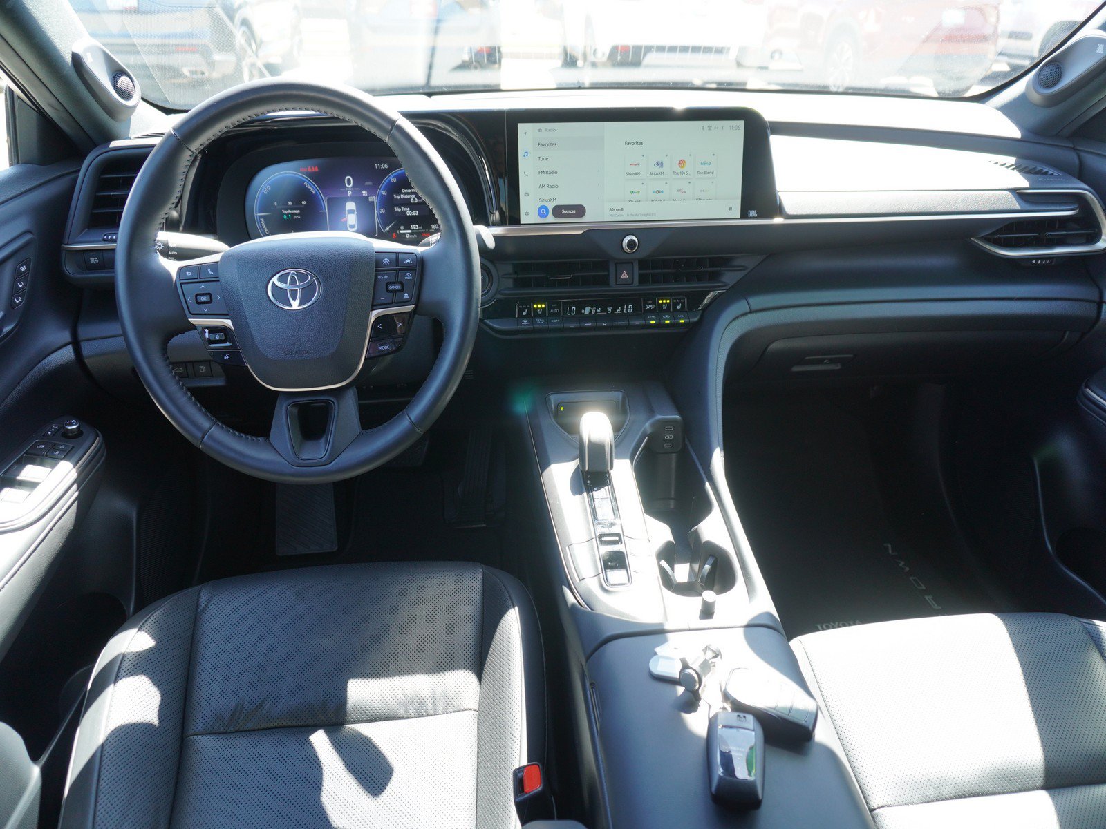 Used 2023 Toyota Crown w/ Carpet Mat Package (TMS) AWD/4WD image 2