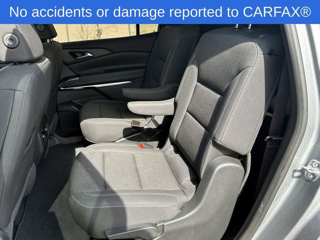 Used 2024 Chevrolet Traverse LT w/ Midnight/Sport Edition image 14