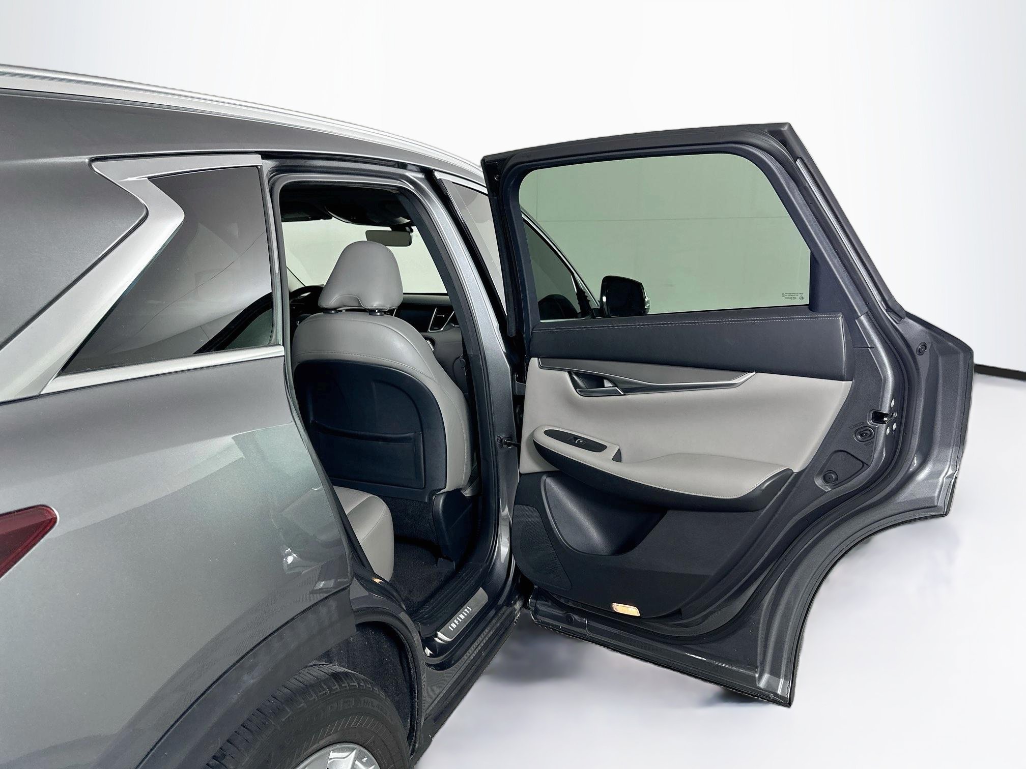Used 2023 INFINITI QX50 Luxe FWD image 30