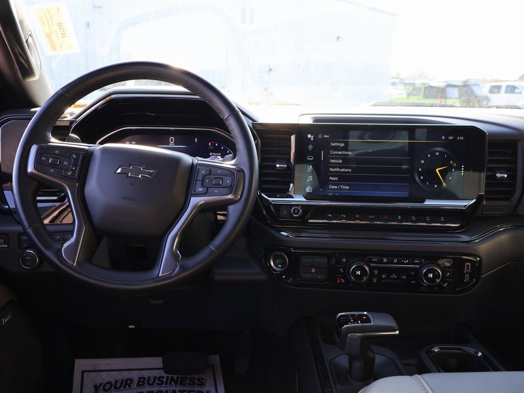Used 2024 Chevrolet Silverado 1500 ZR2 image 18
