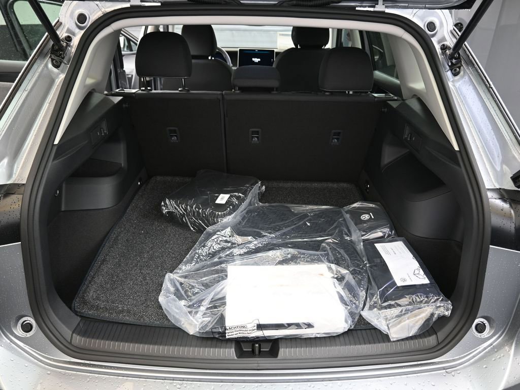 New 2026 Volkswagen Tiguan S image 17