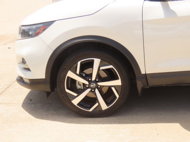 Used 2021 Nissan Rogue Sport SL w/ Premium Package FWD image 7