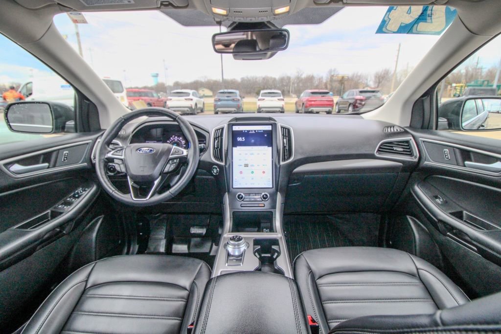Used 2024 Ford Edge SEL w/ Convenience Package image 10