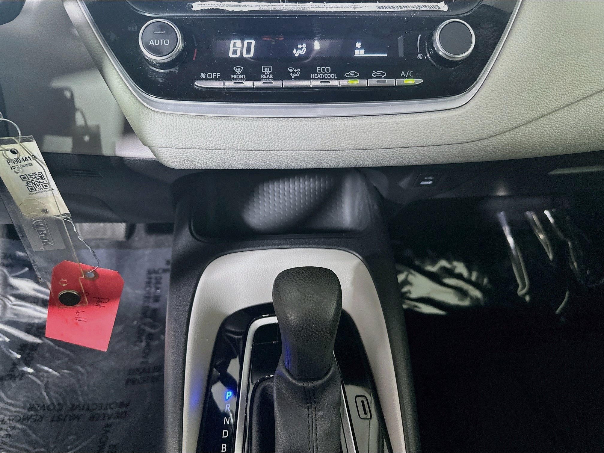 Used 2023 Toyota Corolla LE FWD image 22