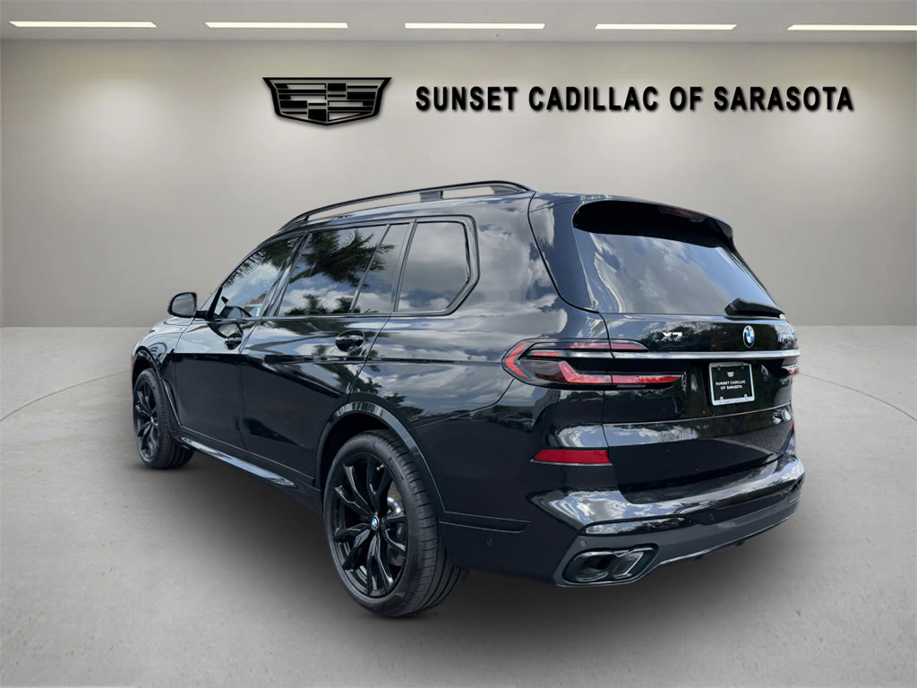 Used 2025 BMW X7 M60i AWD/4WD image 5