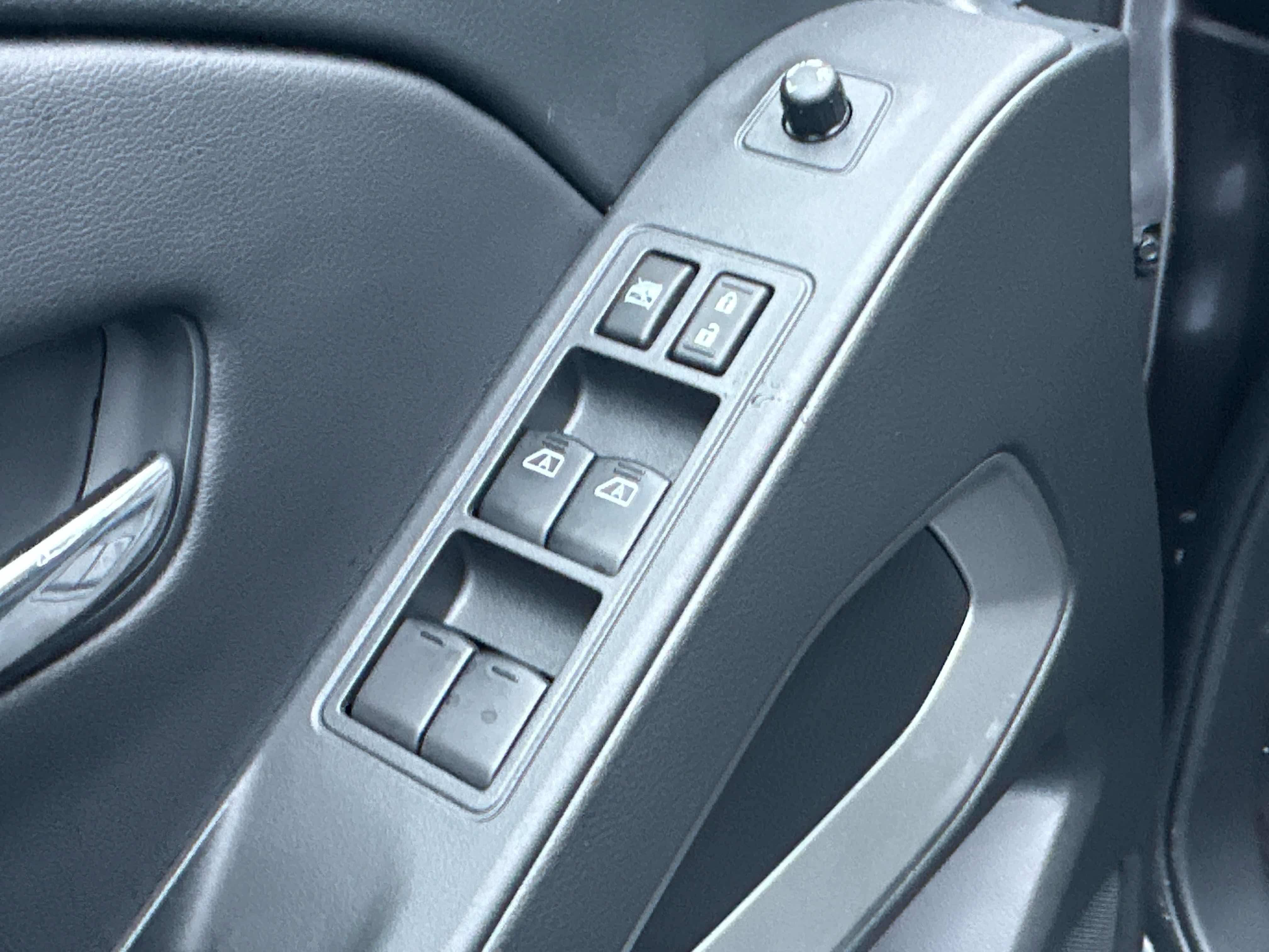 New 2026 Nissan Frontier SV w/ SV Convenience Package image 18