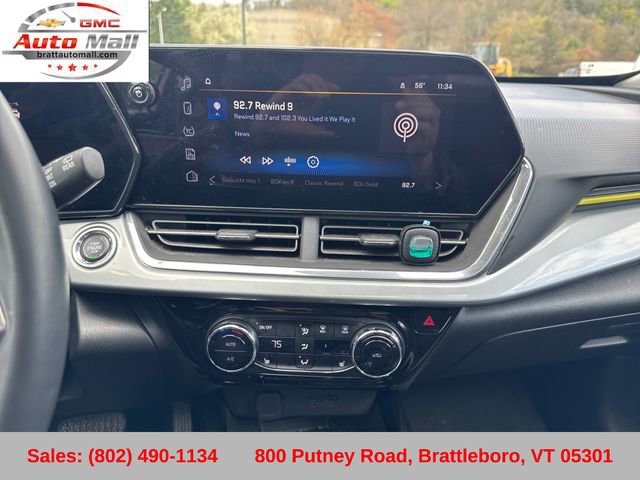 Used 2024 Chevrolet Trax LT w/ Sunroof Package FWD image 19
