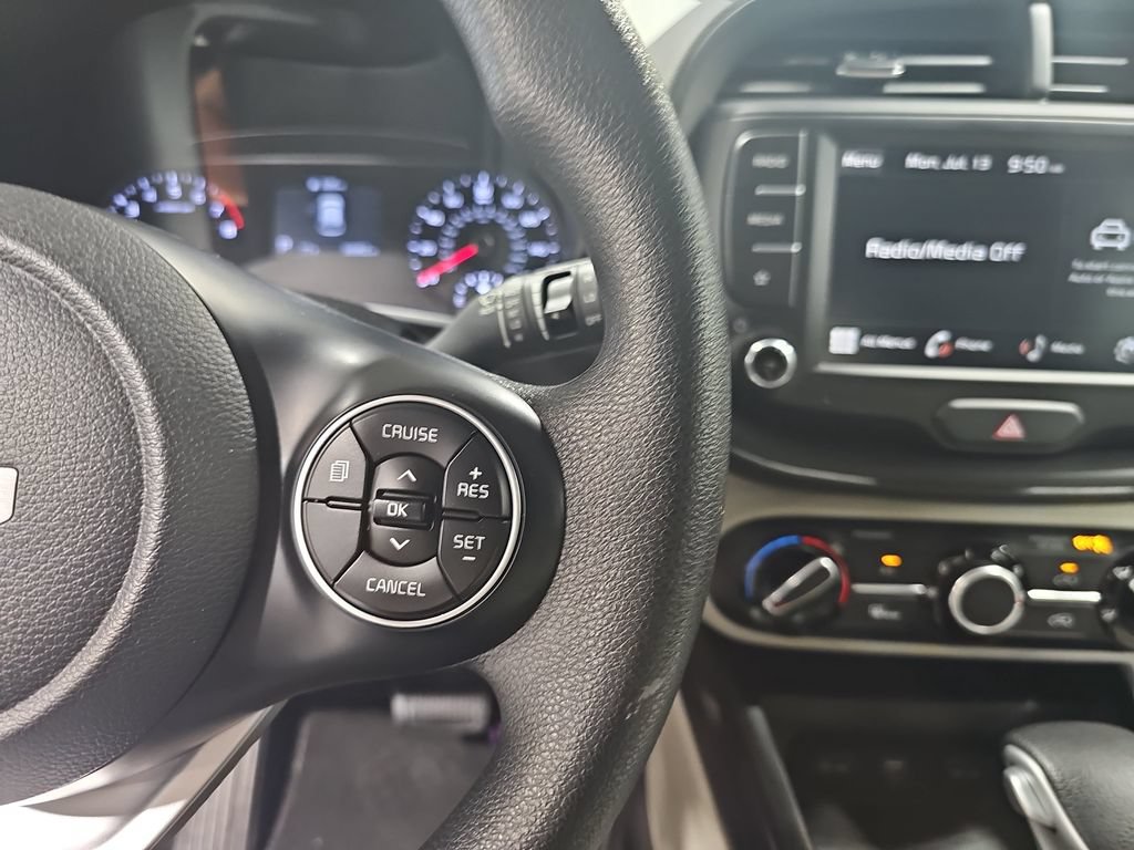 Used 2022 Kia Soul LX w/ Technology Package FWD image 17