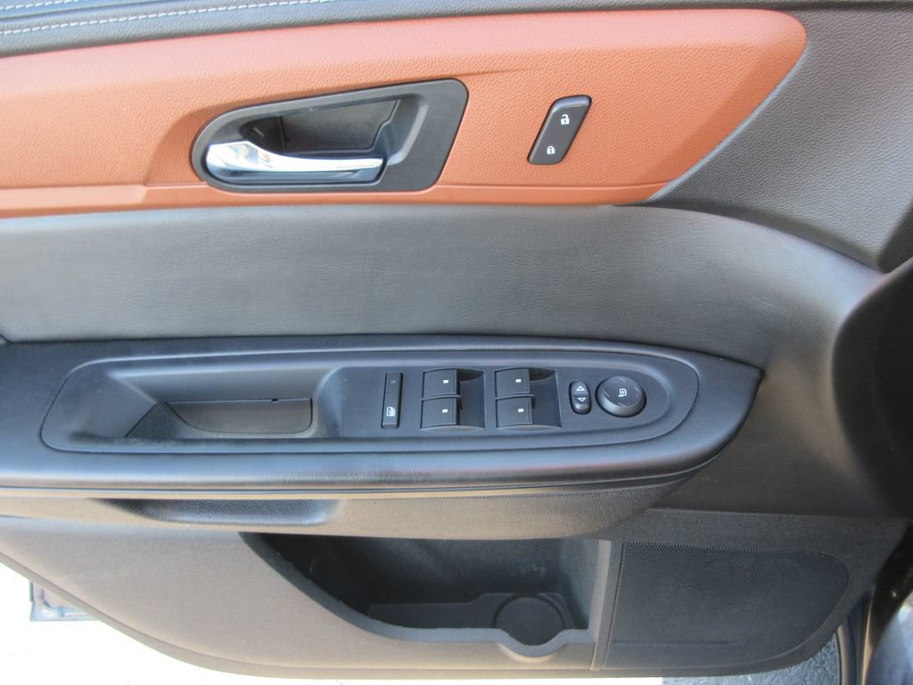 Certified 2017 Chevrolet Traverse LT FWD image 22